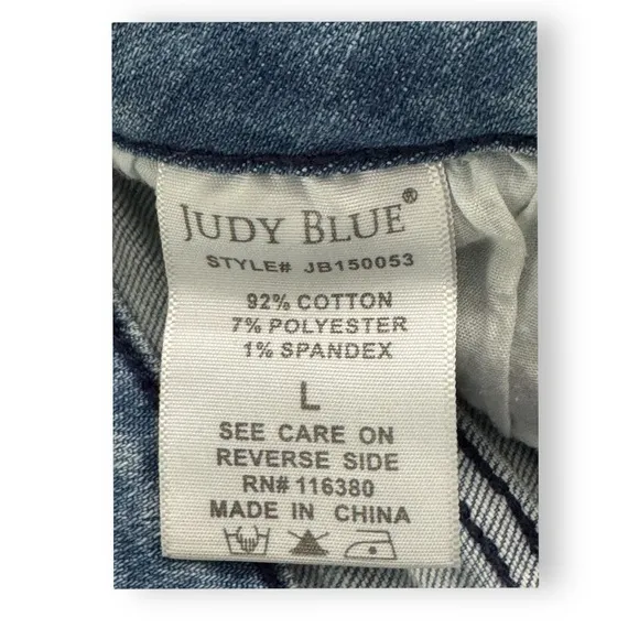 Judy Blue Tie Dye Light Wash Cut Off Denim Shorts Casual JB150053 Women’s Size L