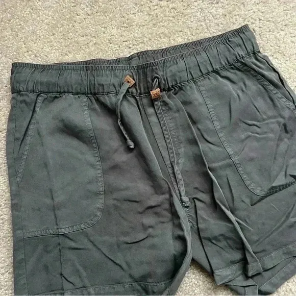 Tentree Casual Instow Summer Shorts 5” Dark Sage Women’s Size XL Drawstring